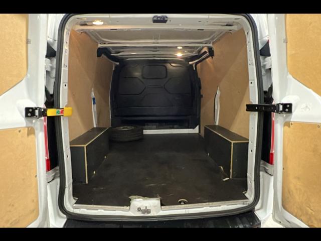 Ford Transit image 9
