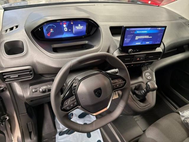 Peugeot Partner image 2