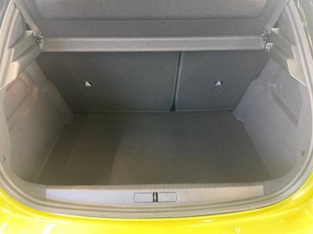 Peugeot 208 image 3