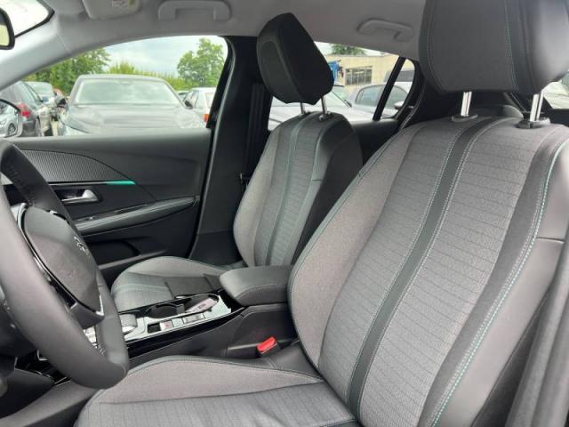 Peugeot 208 image 9