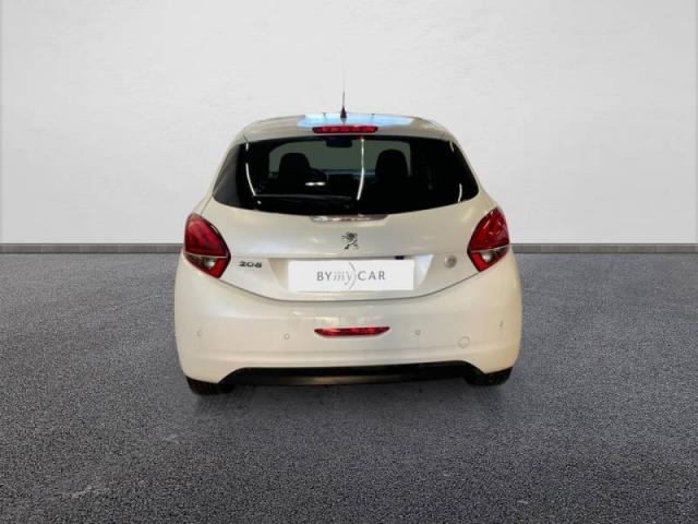 Peugeot 208 image 4