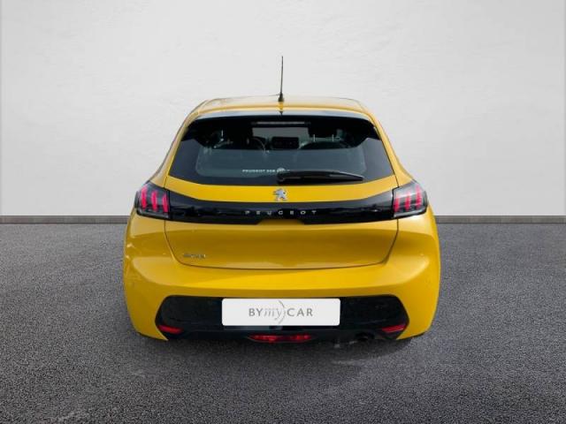Peugeot 208 image 8