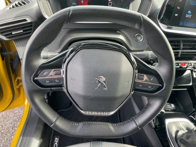 Peugeot 208 image 3
