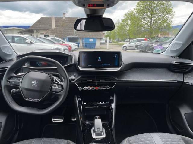 Peugeot 208 image 6