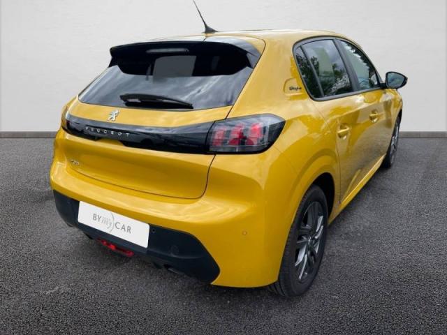 Peugeot 208 image 5