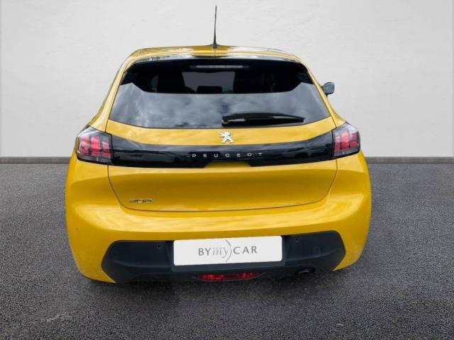 Peugeot 208 image 8