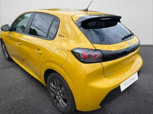 Peugeot 208 image 9