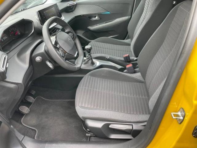 Peugeot 208 image 1
