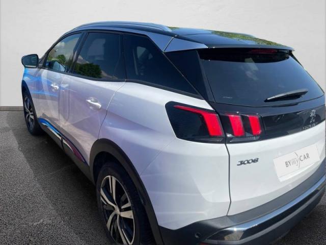 Peugeot 3008 image 2