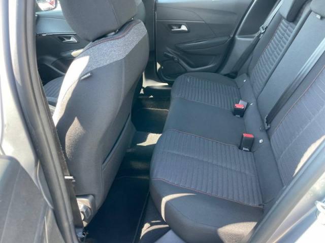 Peugeot 208 image 9