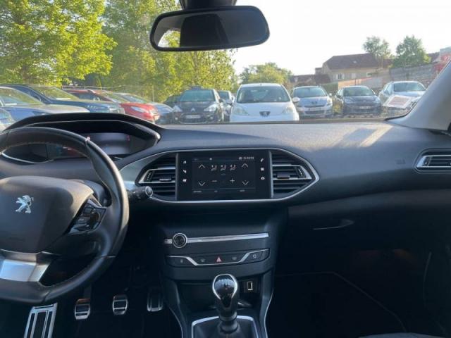 Peugeot 308 image 3