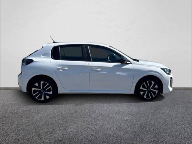 Peugeot 208 image 7