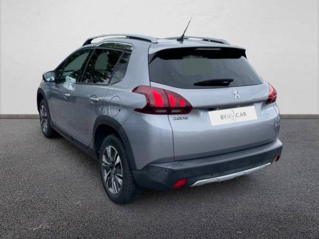 Peugeot 2008 image 3
