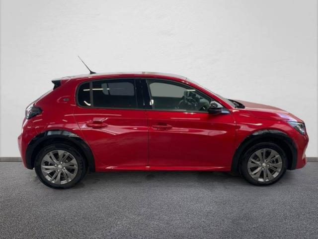 Peugeot 208 image 1