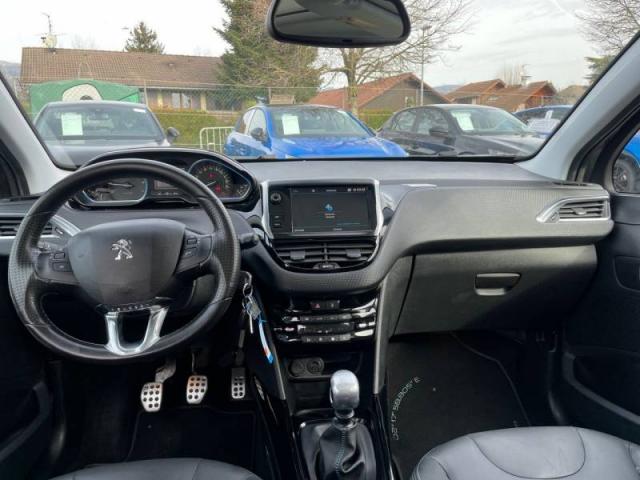 Peugeot 2008 image 8