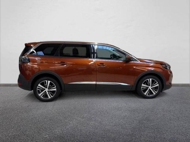 Peugeot 5008 image 3
