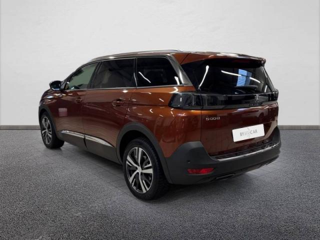 Peugeot 5008 image 6