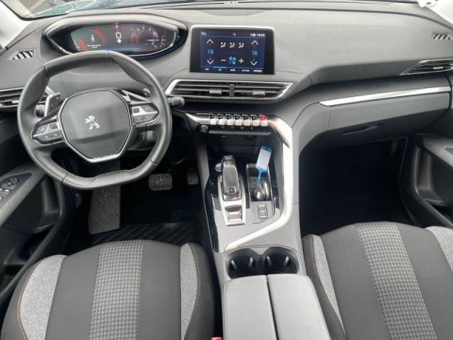 Peugeot 3008 image 9