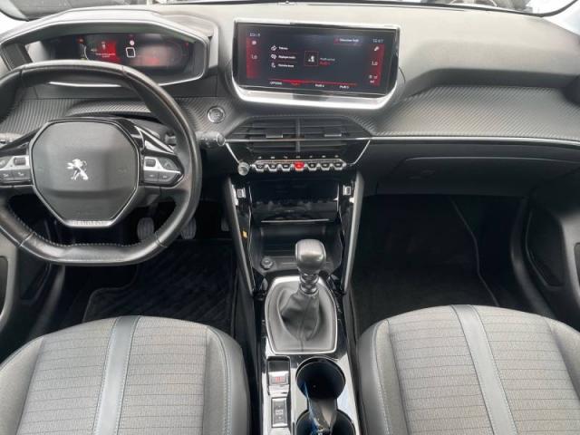 Peugeot 208 image 7
