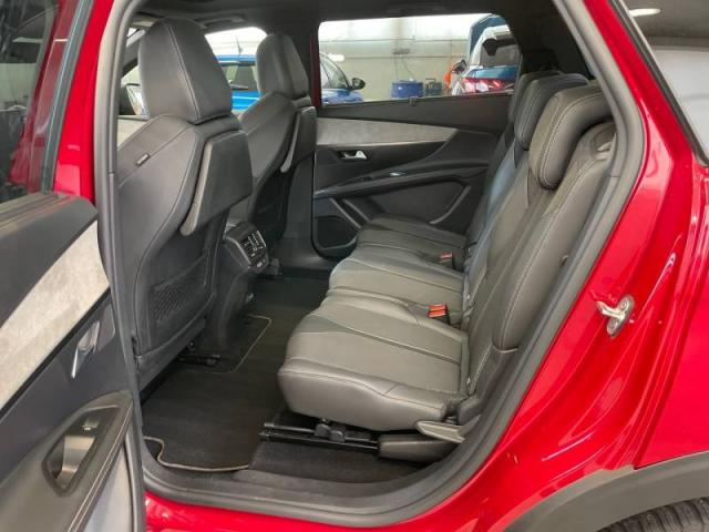Peugeot 5008 image 4