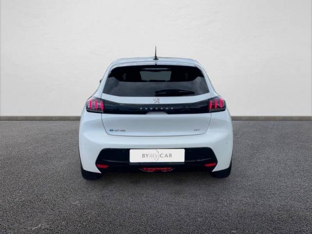 Peugeot 208 image 7