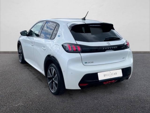 Peugeot 208 image 3