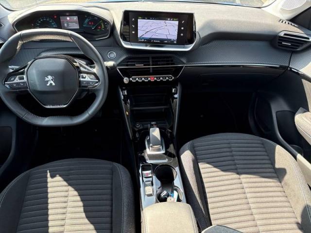 Peugeot 208 image 6