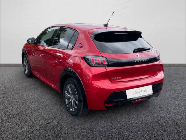 Peugeot 208 image 2