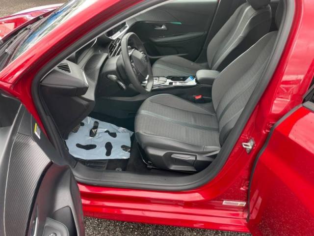 Peugeot 208 image 6