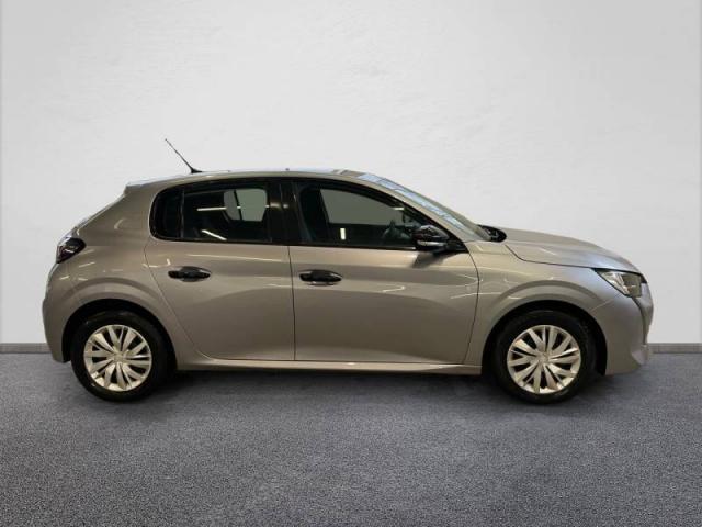 Peugeot 208 image 7