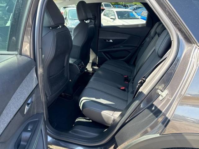 Peugeot 3008 image 6