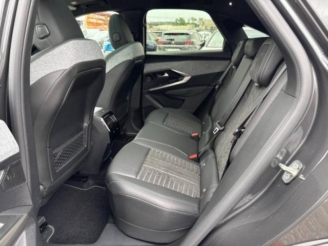 Peugeot 3008 image 2