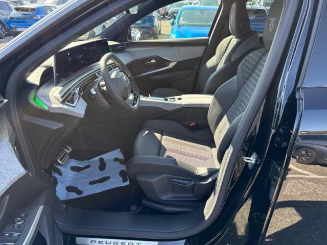 Peugeot 5008 image 2