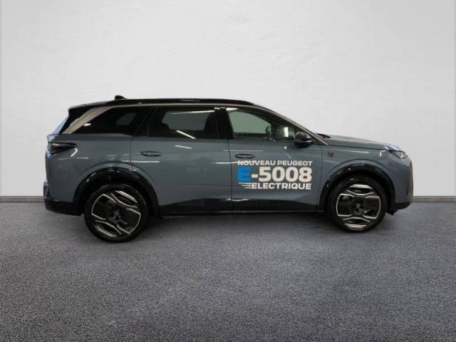 Peugeot 5008 image 8