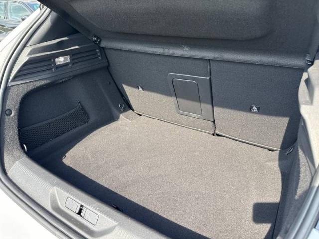 Peugeot 308 image 9