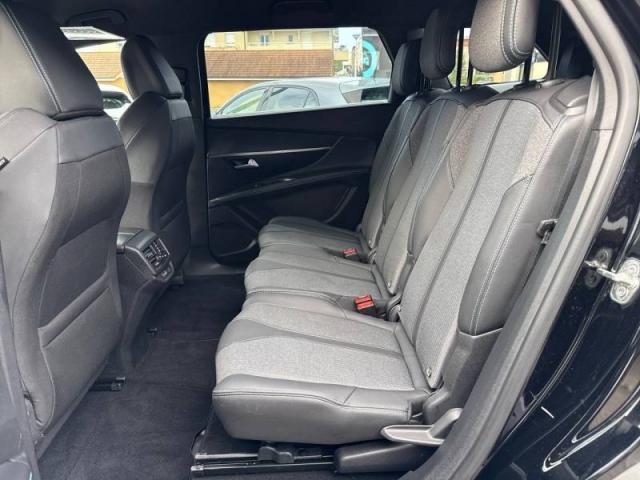 Peugeot 5008 image 9