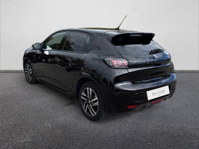 Peugeot 208 image 1