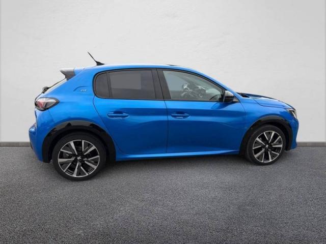 Peugeot 208 image 1