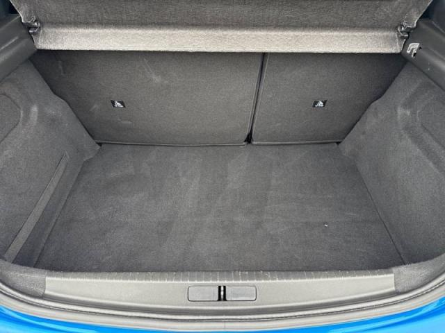 Peugeot 208 image 5