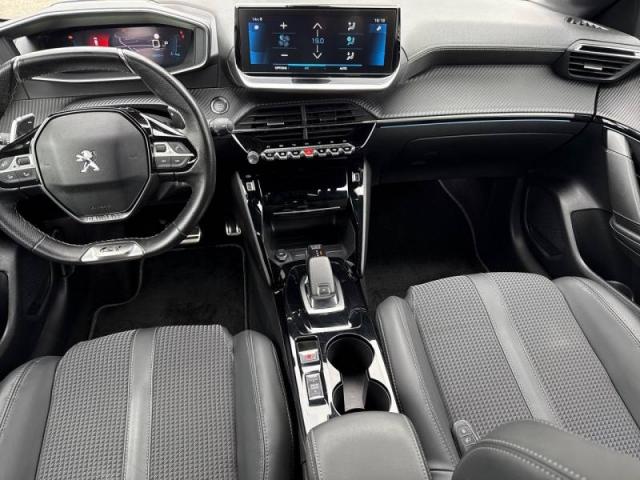 Peugeot 208 image 2