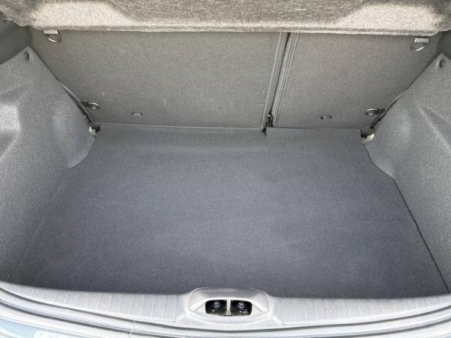 Peugeot 208 image 3