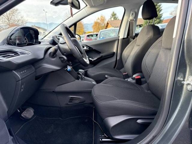 Peugeot 208 image 4