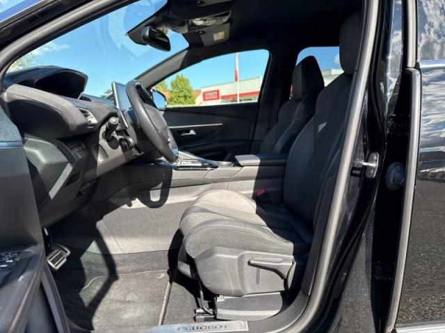 Peugeot 5008 image 2