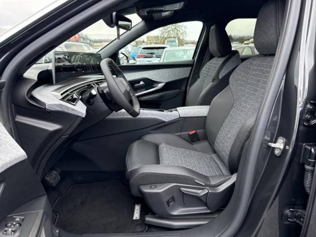 Peugeot 3008 image 2