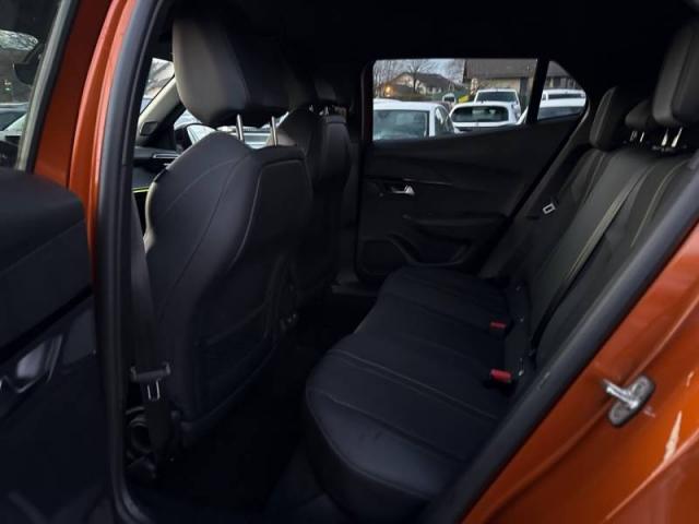 Peugeot 2008 image 9