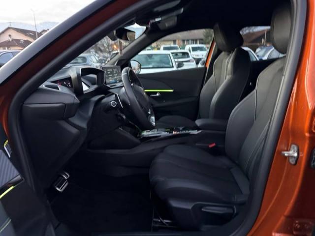 Peugeot 2008 image 2