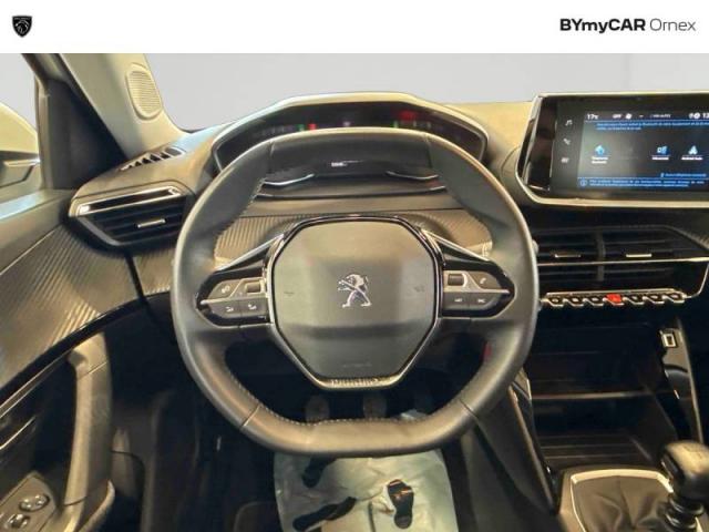 Peugeot 2008 image 2