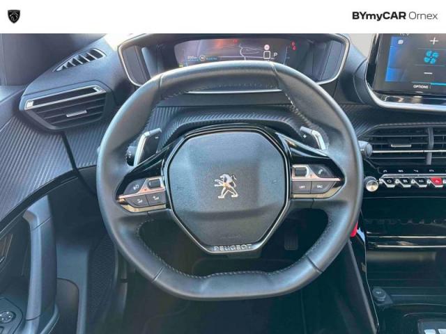 Peugeot 2008 image 8