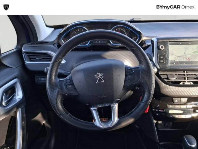 Peugeot 2008 image 3