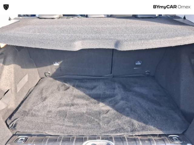 Peugeot 2008 image 9